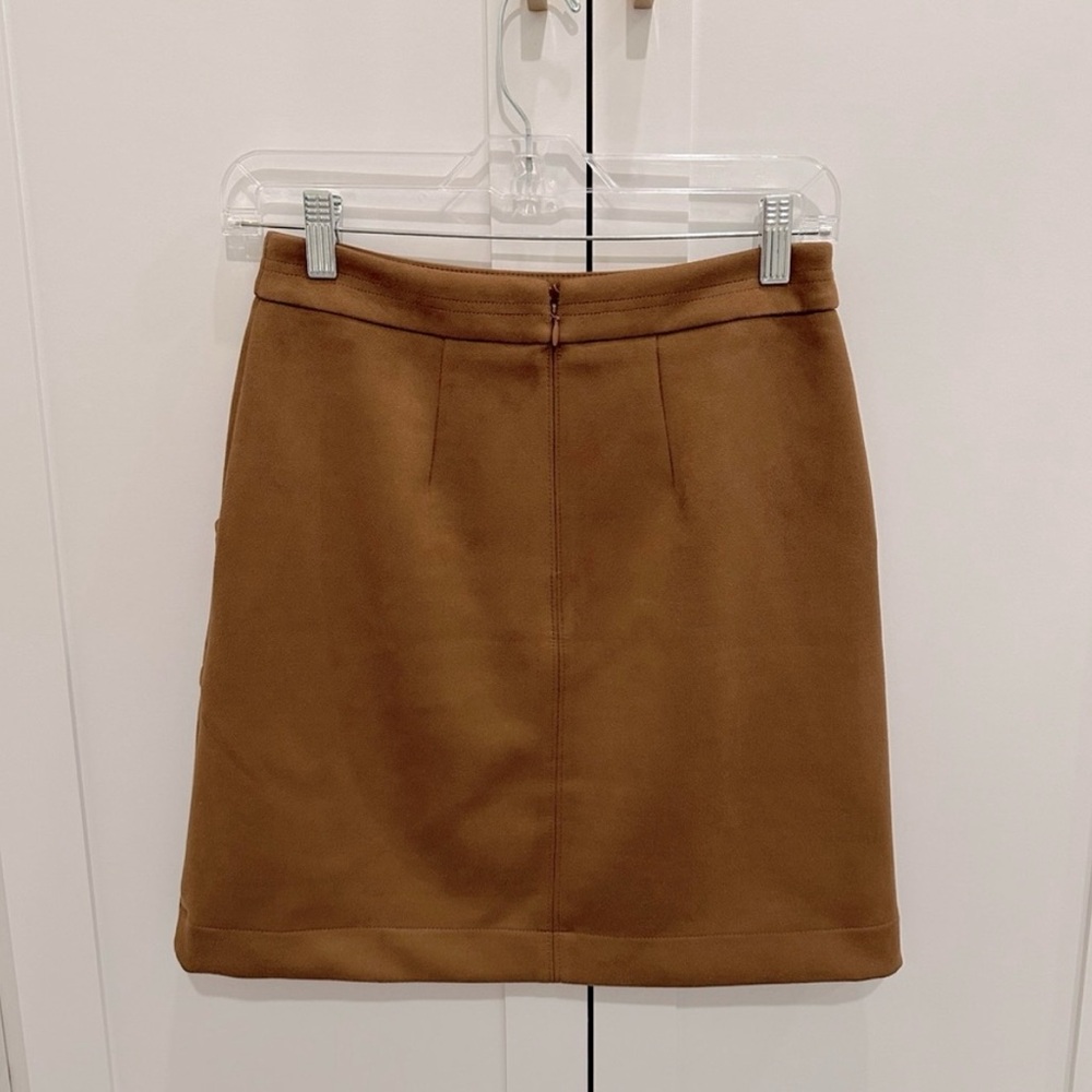 NWT LOFT Faux Stretch Suede Camel Skirt, sz 6p - Picture 3 of 5